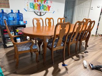Dining Table and 8 chairs