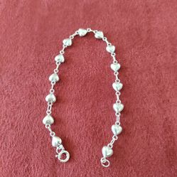 Beauty & Health. Sterling Silver .925   Bracelet With Hearts .Nice