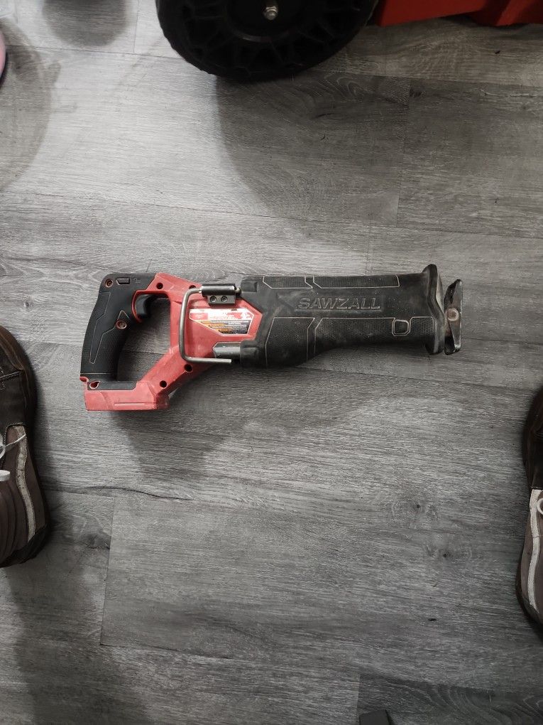 M18 Fuel Milwaukee Sawzaw