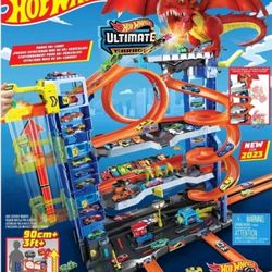 Hot Wheels City Ultimate Garage Playset - 2 Die-Cast Cars Storage for 50 Cars