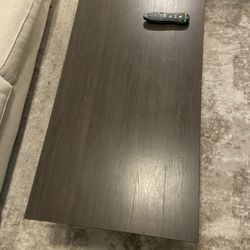 Coffee Table And Side Table 