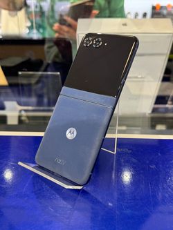 Moto Razr 5G 2025 256GB Boost Pre-owned