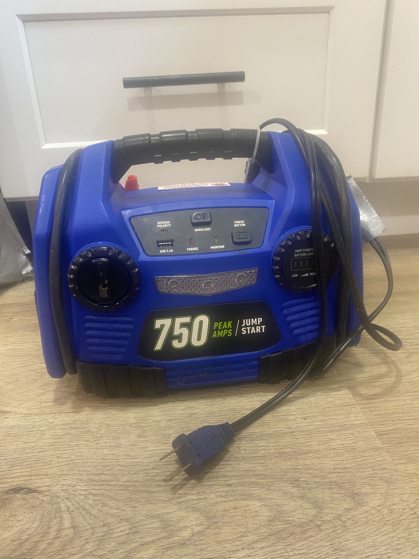 Jump starter