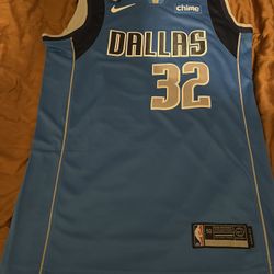 Brand New Cooper Flagg Jersey Size Large $80