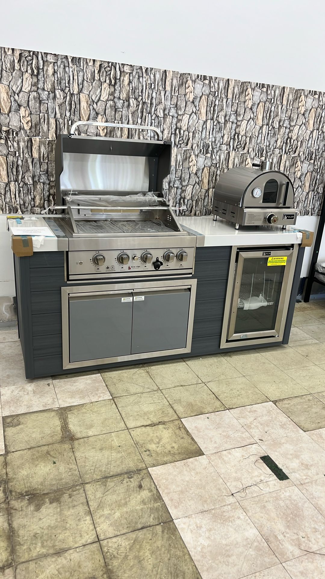 New Mont Alpi Artwood 4 Burner - Financing Available With $10 Down Payment