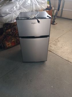 Whirlpool freege