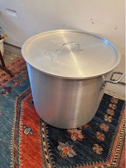 Outdoor cook pot
