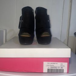 Just Fab Black Booties Size 8
