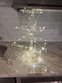 4 TIER CUPCAKE STAND