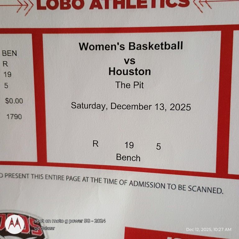 WOMAN LOBO TICKETS (4)