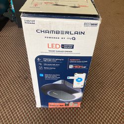 Chamberlain B4613T 3/4 Hp Led Smart Quiet Belt Drive Garage Door Opener New