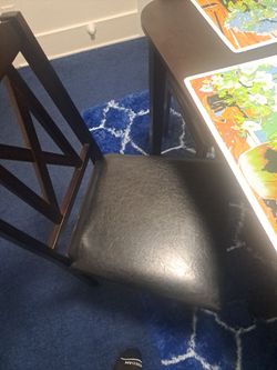 Brand new mahogany dinner table it 4 letter chair