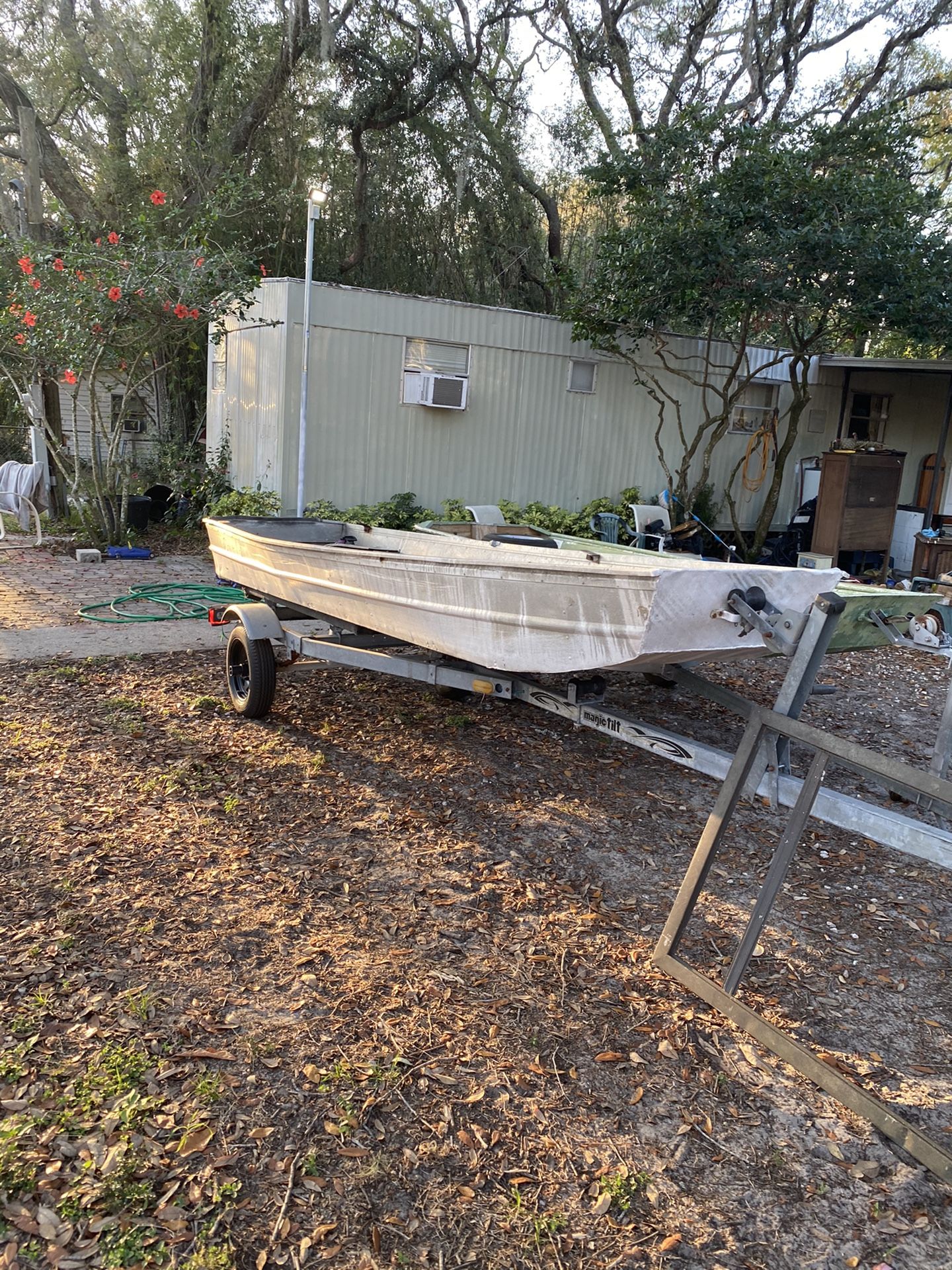 14 Ft Jon Boat for Sale in Apopka, FL - OfferUp