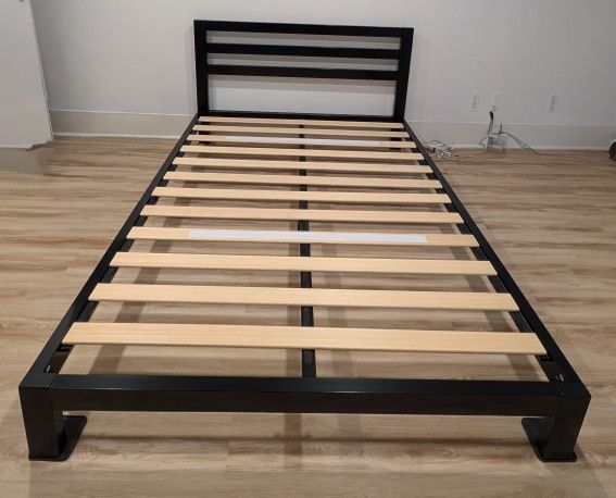 Queen Size Steel Metal Platform Bed Frame And Headboard, Wood Slat Supports