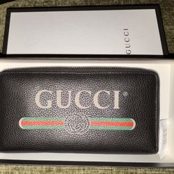 Gucci Wallet, serious inquires only 