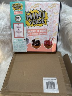 MGA's Miniverse Make It Mini Food - Ice Cream Social set, create miniature food 