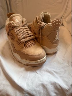 Womens Nike Air Jordan 4 retro.  Size 6.5 NWB