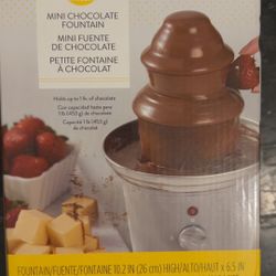 Mini Chocolate Fountain