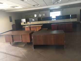 Office desk available only till Sunday