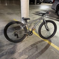 Fat Tire Bike 26 Inch Wheels