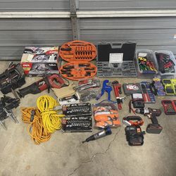 Lot Of Tools- Craftsman Vise, Skil Saws, Dremel 