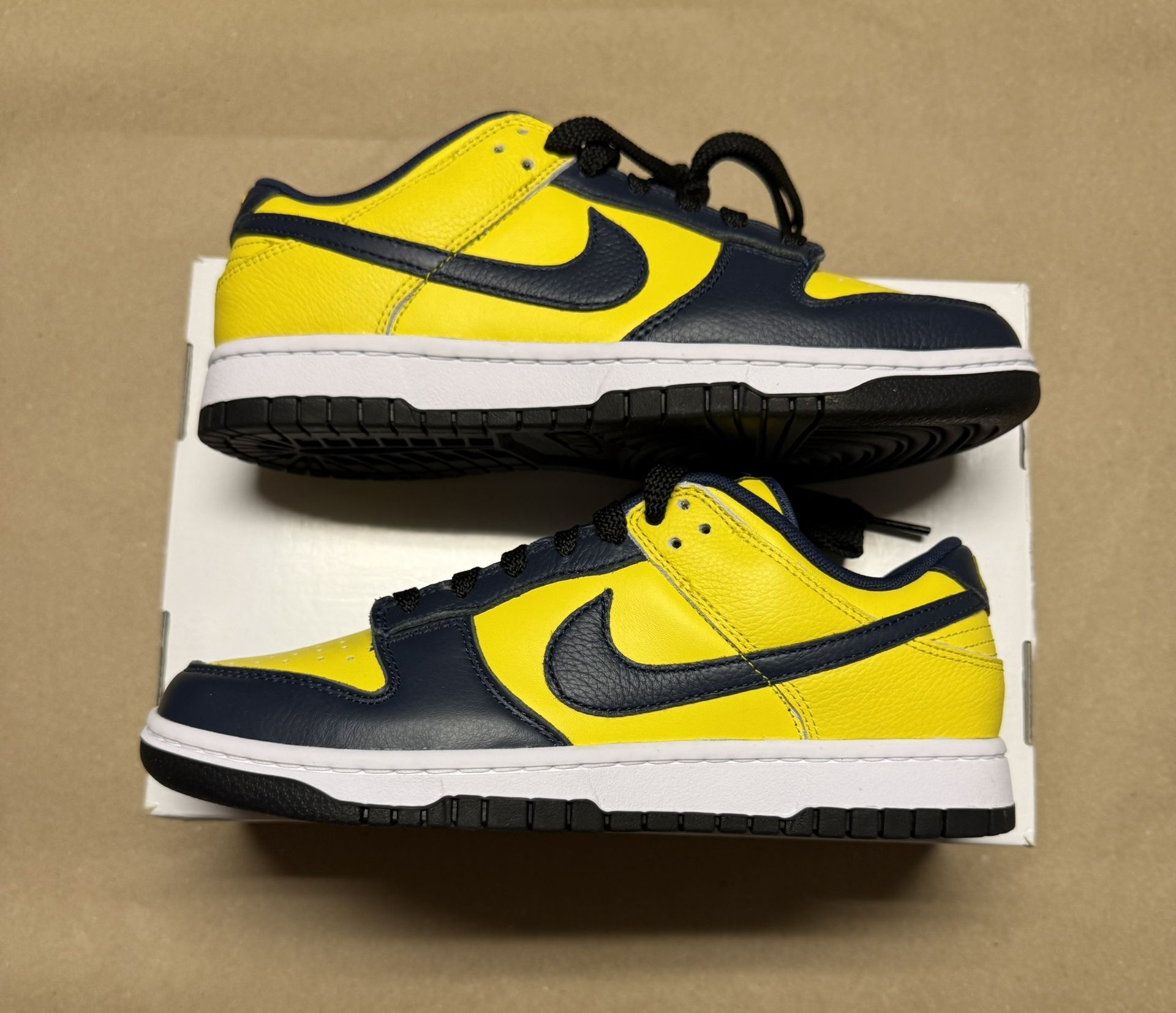 Nike Dunk Low By You Michigan SB men’s size 7 shoes Rare NEW!