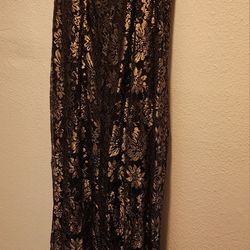 Beautiful Black And Gold Lace Gown