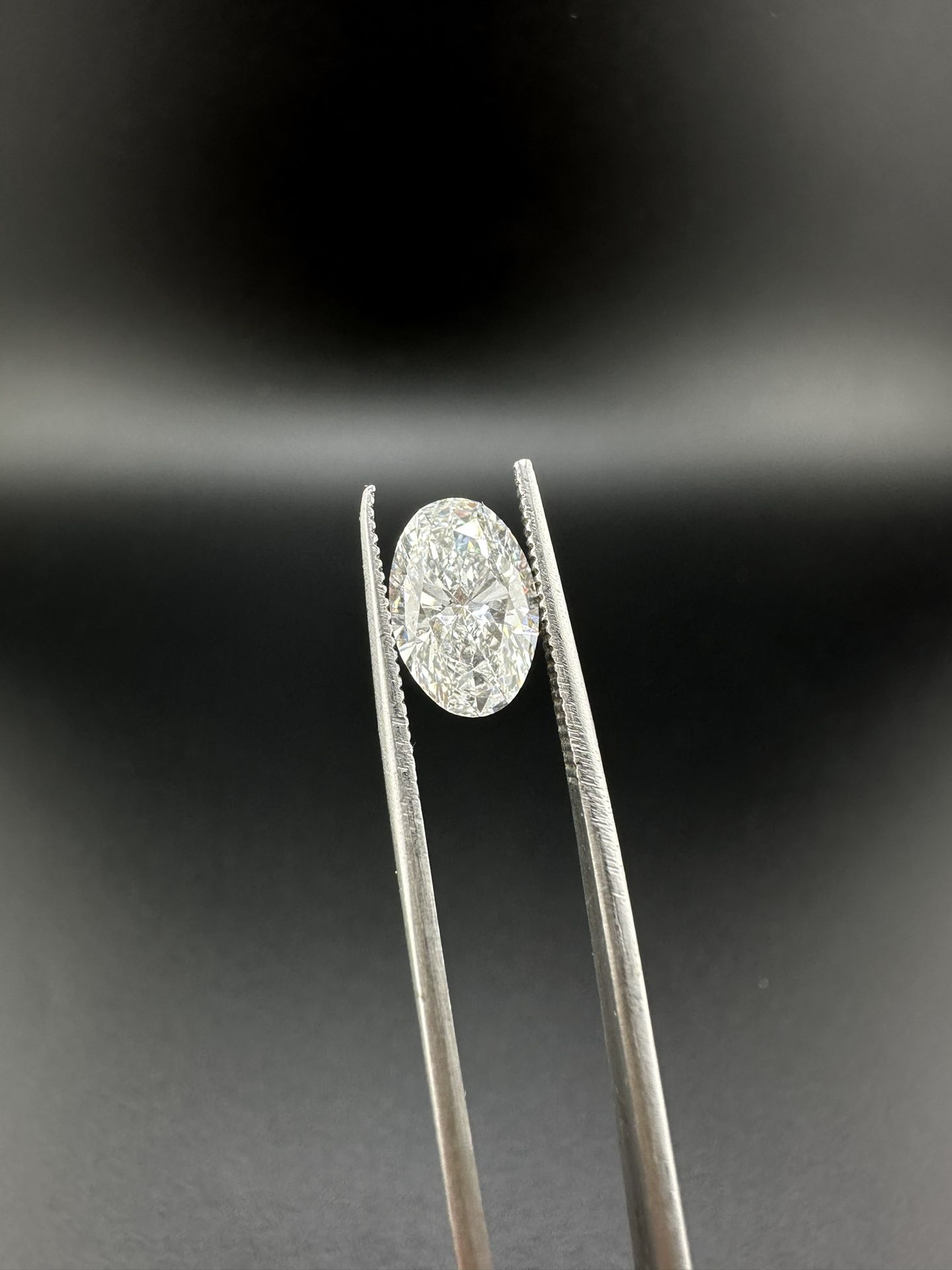 2.01 Ct D VVS2 Oval Diamond Certified