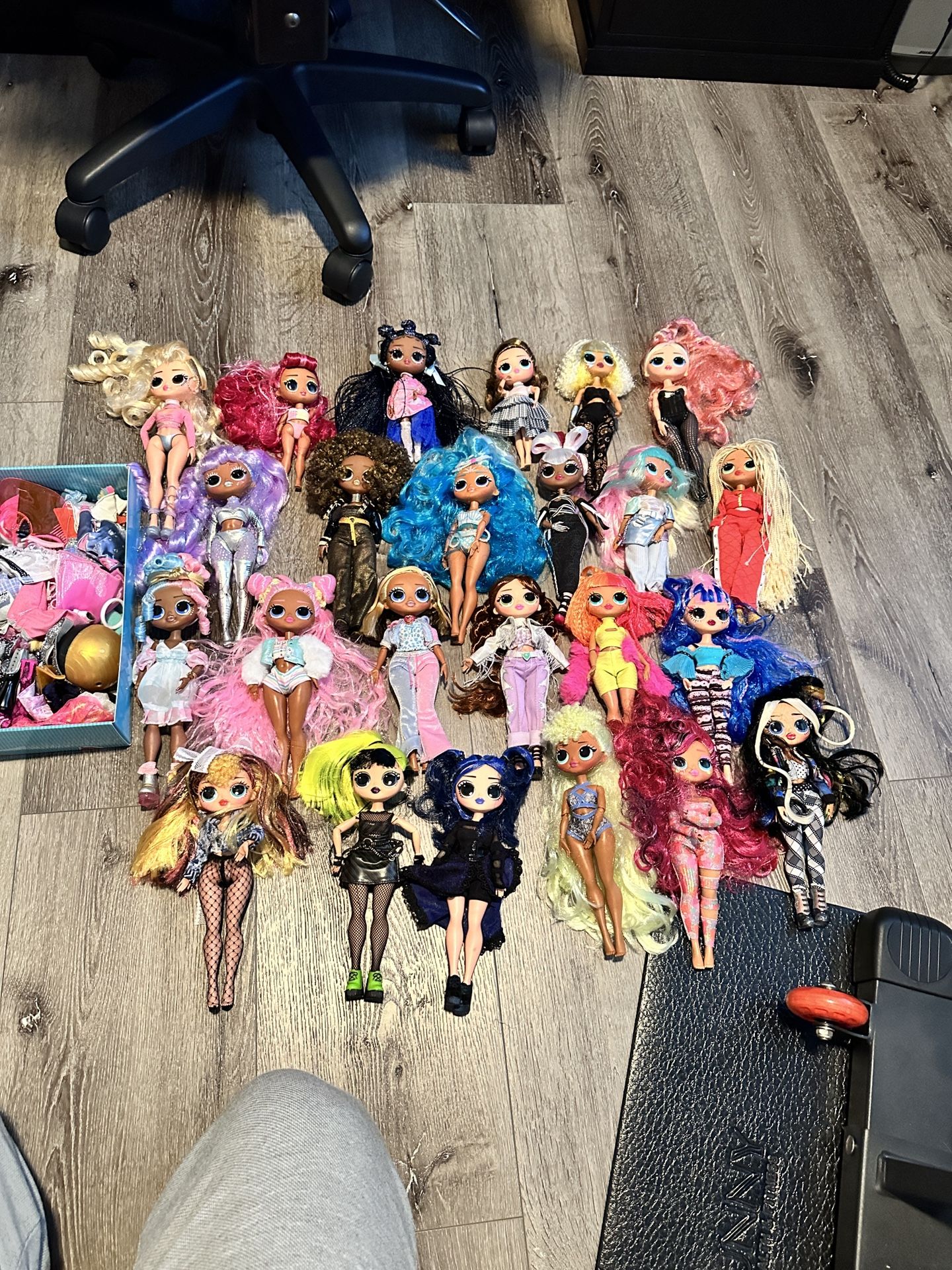 LoL Surprise Omg Dolls 