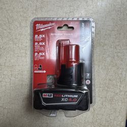 Milwaukee M12 Red Li XC4.0