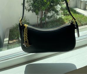 Authentic LV bag Black good condition