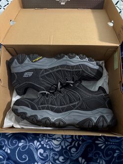 Men’s Sketchers sport memory foam extra wide fit size 11.5