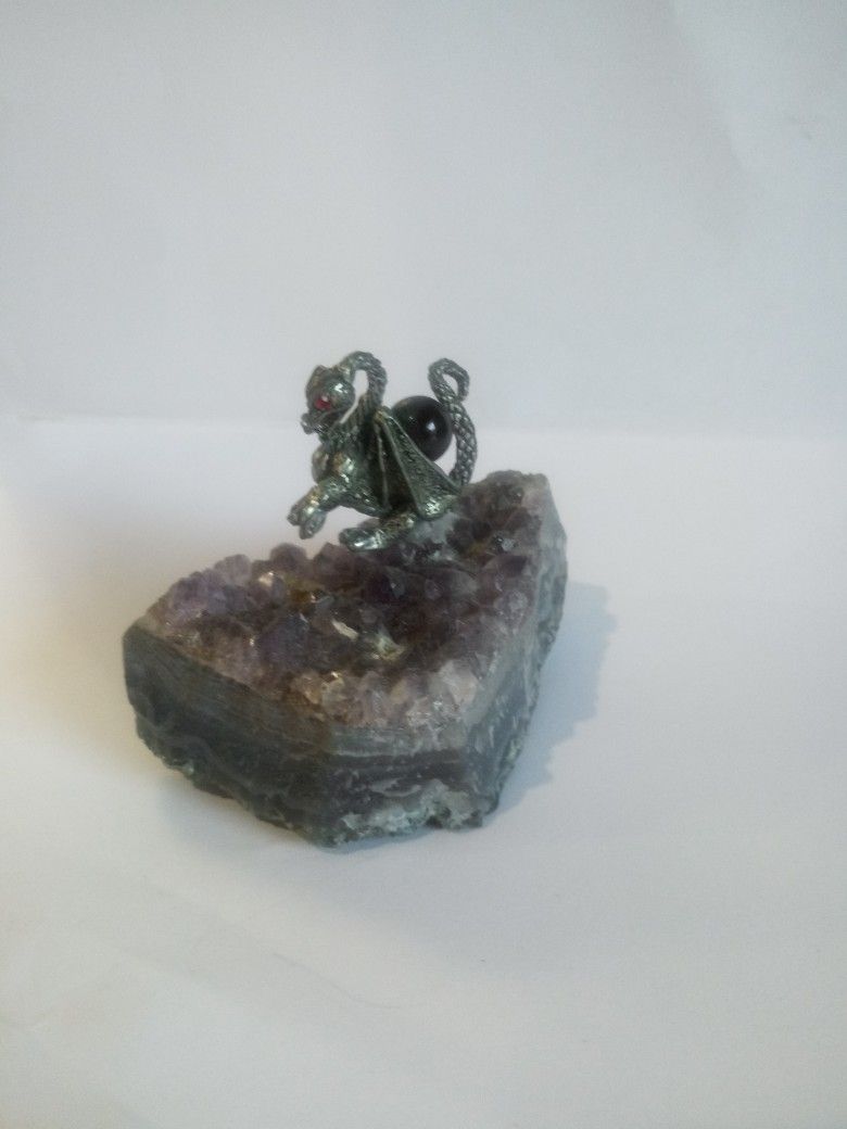 Dragon Pewter Red Ruby Crystal Bowl Good Luck Charm On. Amethyst Rock