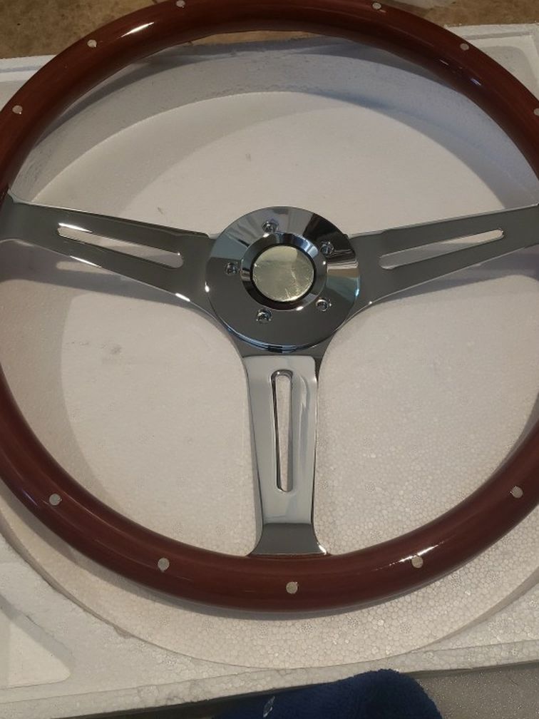 18" Big Rig Wood Steering Wheel Volvo Kenworth Peterbilt Volvo