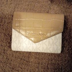 Michael Kors Jet Set Truffle Logo Leather Medium Tri-Fold Card Wallet