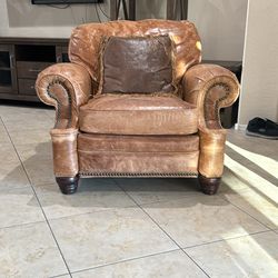 Cozy Cowboy Recliner