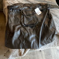 Forever 21+ 2x Pleather Skirt With belted Side Purse