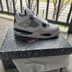 AIR JORDAN 4 RETRO