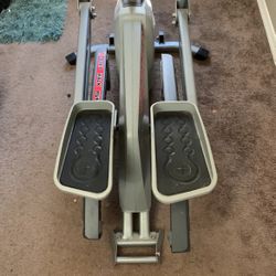 Schwinn 460 Variable Stride Elliptical.