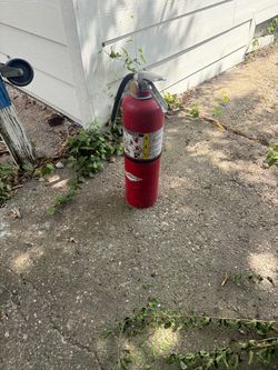 Fire extenguisher