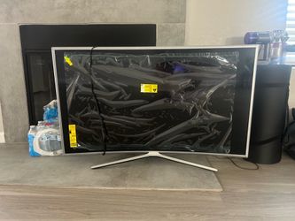 43" KU7500F Curved Smart 4K UHD TV