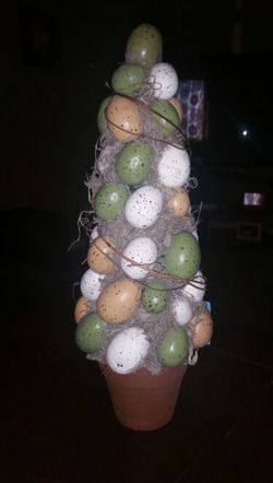 New with tag. Egg Topiary decoration