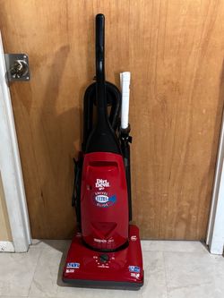 Dirt Devil Swivel Glide Vacuum