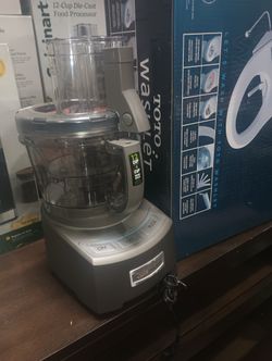 CUISINART FOOD PROCESSOR 