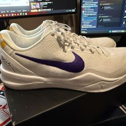 Kobe ViiiProtro
