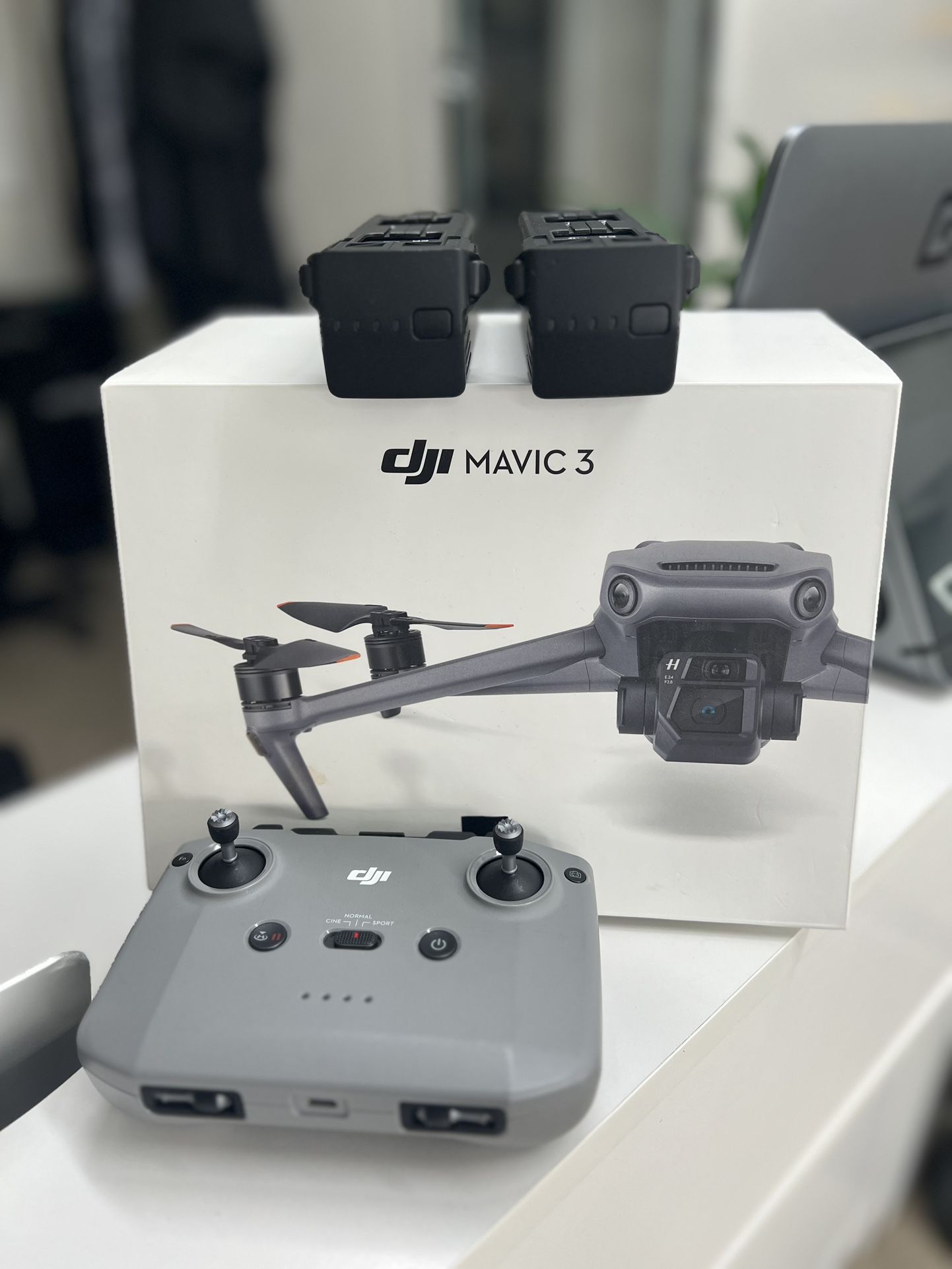 DJI Mavic 3 Battery Remote Controller ( NO DRONE )