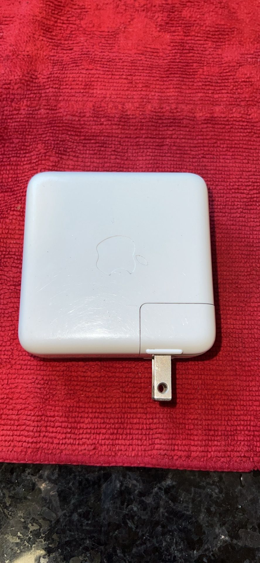 61W Apple USB-C Power Adapter
