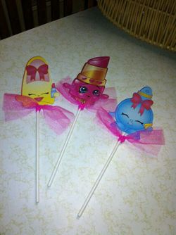 Decorations of cupcakes