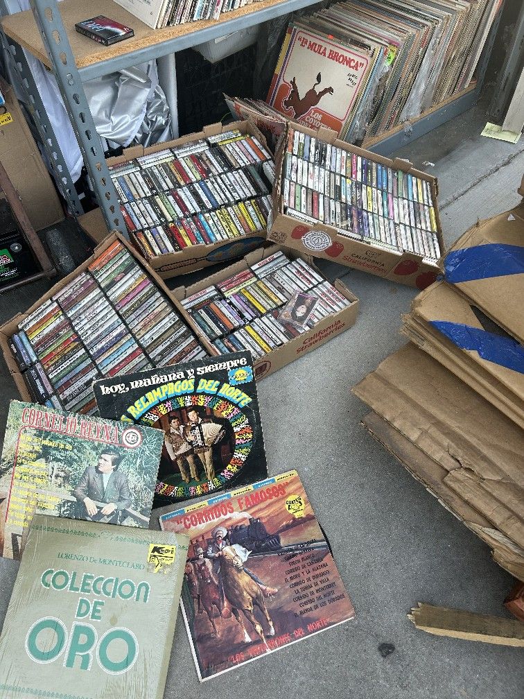 vintage Latin Spanish music cassette tapes Corridos Rancheras Nortenas Cumbias
Tropical 