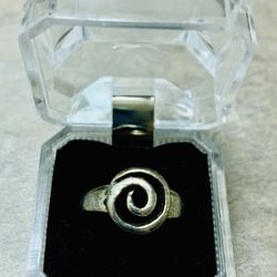 Metal Spiral Ring :)